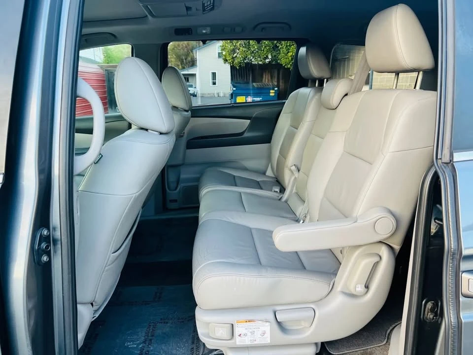 2011 Honda Odyssey - Image 9 of 19
