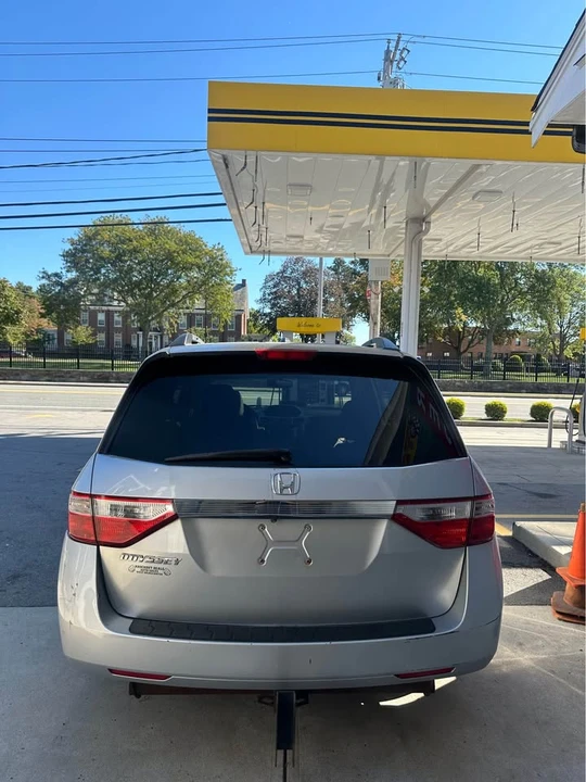 2011 Honda Odyssey - Image 14 of 16