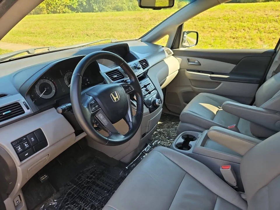 2011 Honda Odyssey - Image 8 of 20