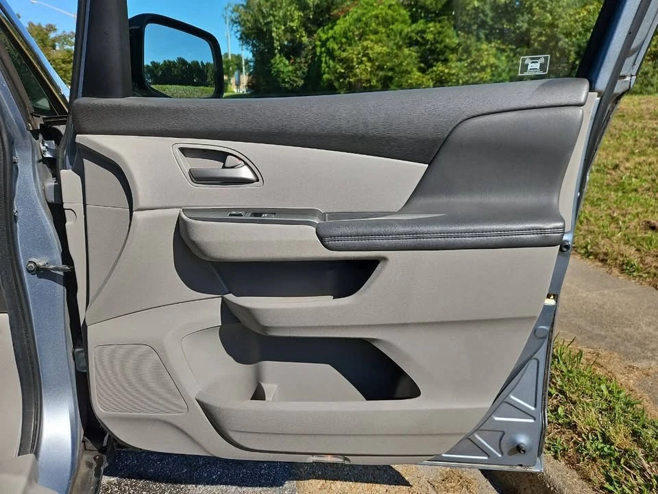 2011 Honda Odyssey - Image 18 of 20