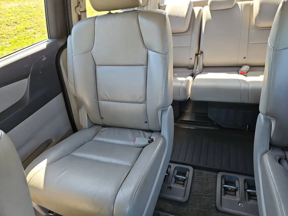 2011 Honda Odyssey - Image 12 of 20