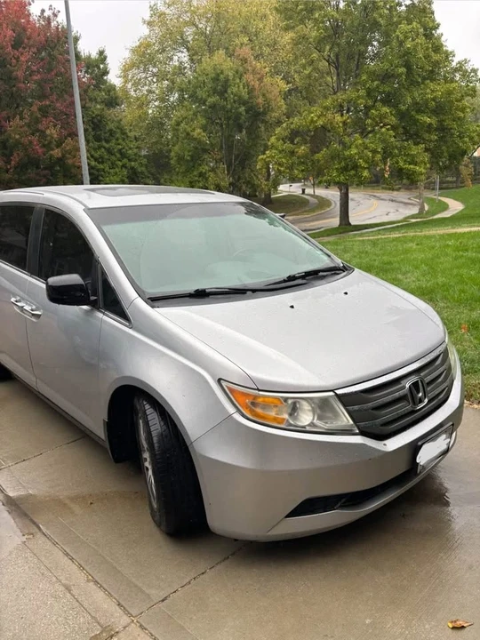 2011 Honda Odyssey - Image 10 of 10