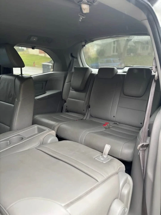 2011 Honda Odyssey - Image 4 of 10