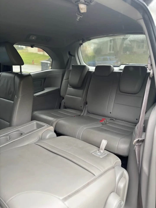 2011 Honda Odyssey - Image 3 of 9