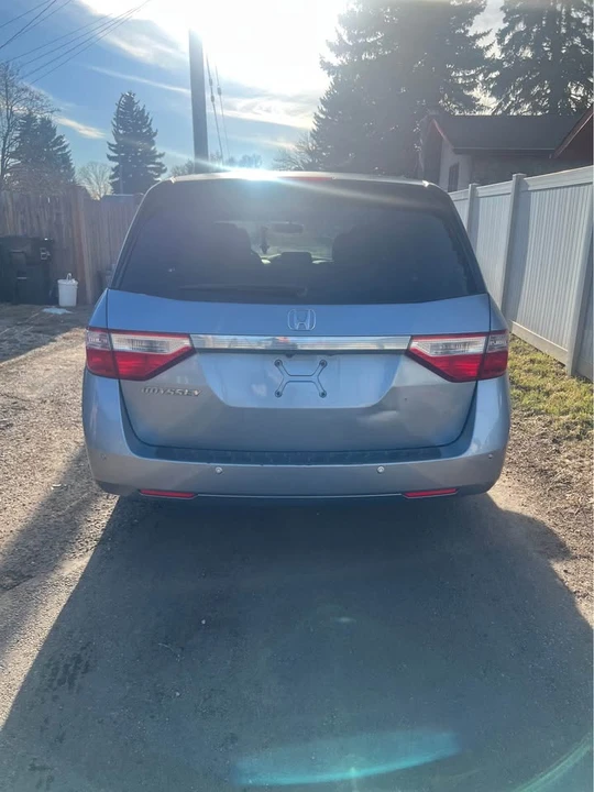 2011 Honda Odyssey - Image 4 of 9