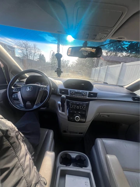 2011 Honda Odyssey - Image 5 of 9