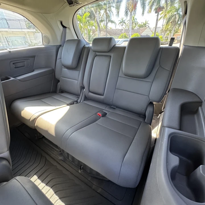2011 Honda Odyssey - Image 19 of 21