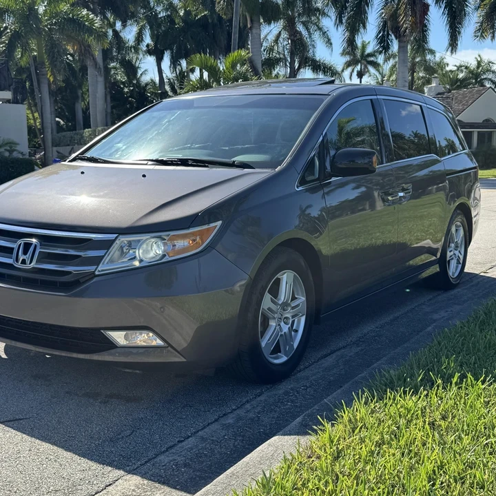 2011 Honda Odyssey - Image 5 of 21