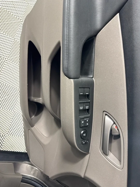 2011 Honda Odyssey - Image 11 of 12