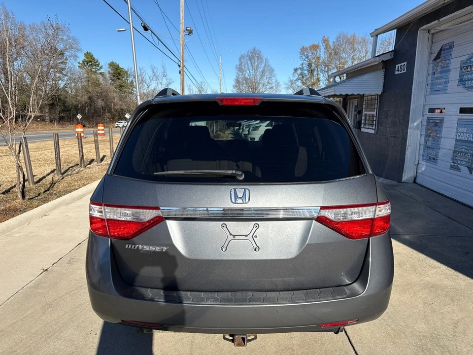 2011 Honda Odyssey - Image 3 of 14