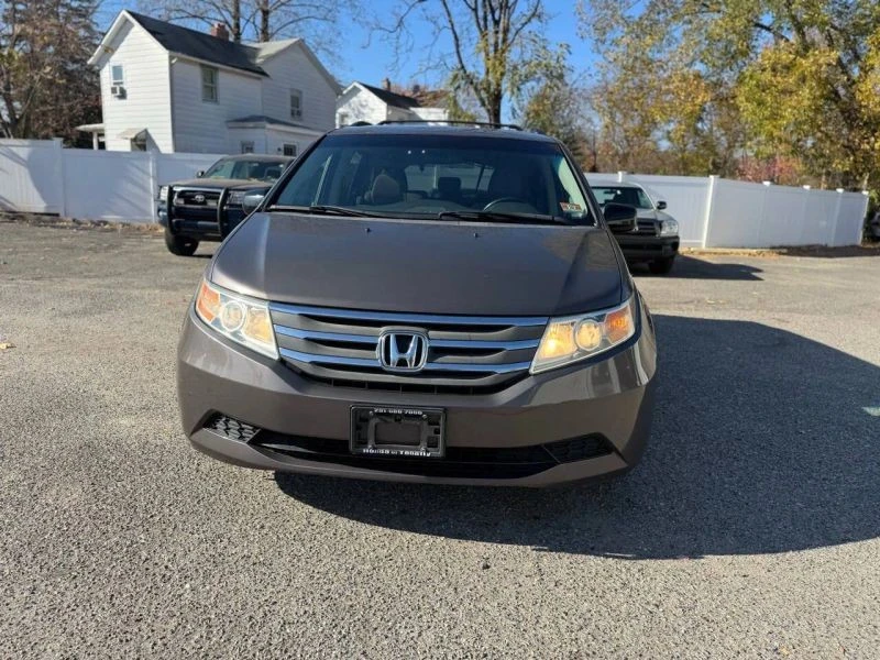 2011 Honda Odyssey - Image 3 of 12