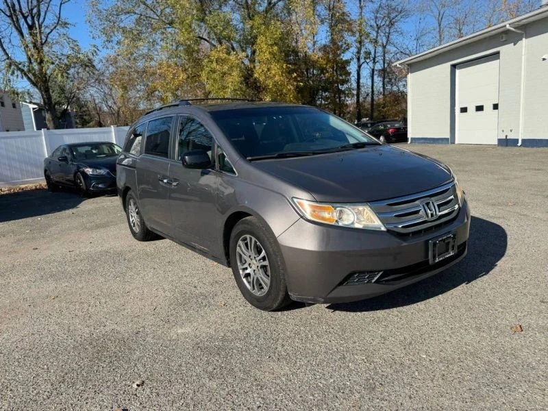 2011 Honda Odyssey - Image 5 of 12