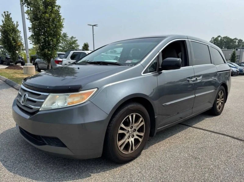 2011 Honda Odyssey - Image 2 of 9