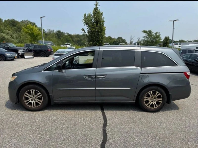 2011 Honda Odyssey - Image 8 of 9
