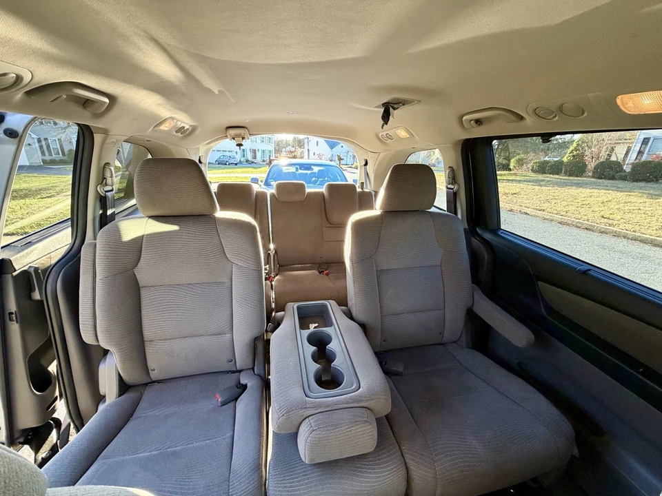 2011 Honda Odyssey - Image 4 of 11