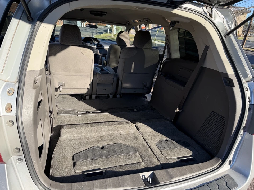 2011 Honda Odyssey - Image 7 of 11