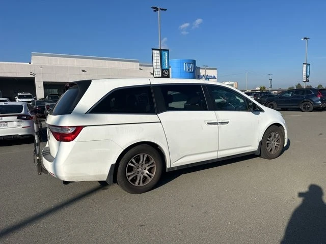 2011 Honda Odyssey - Image 3 of 5