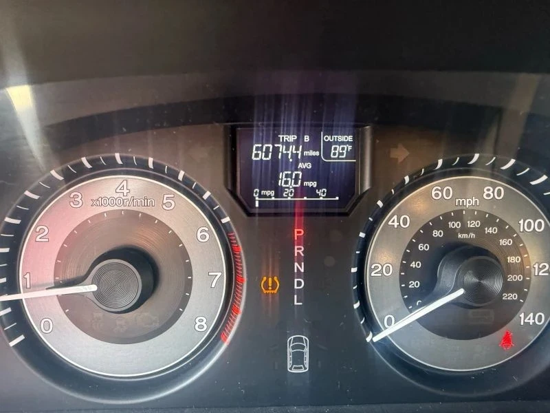 2011 Honda Odyssey - Image 11 of 12