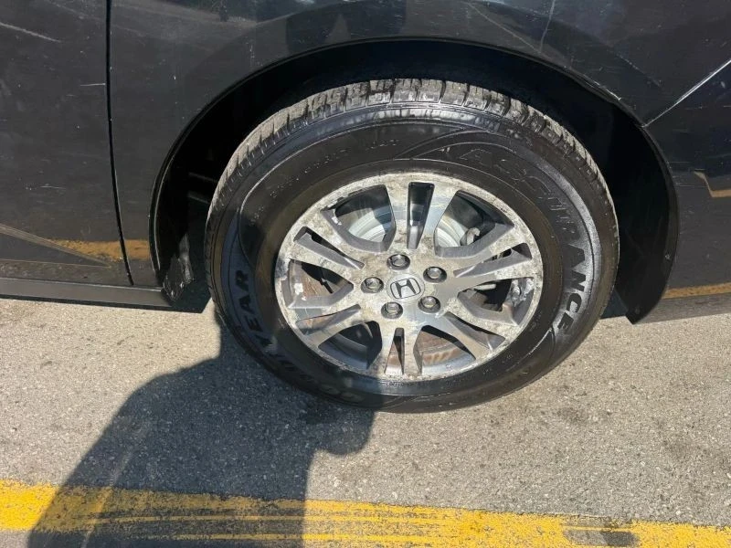 2011 Honda Odyssey - Image 9 of 12