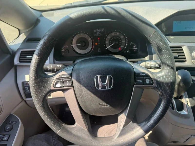 2011 Honda Odyssey - Image 12 of 12
