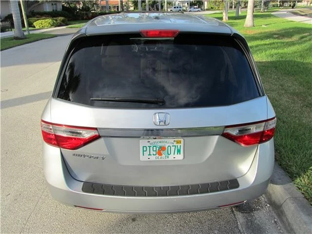 2011 Honda Odyssey - Image 5 of 12