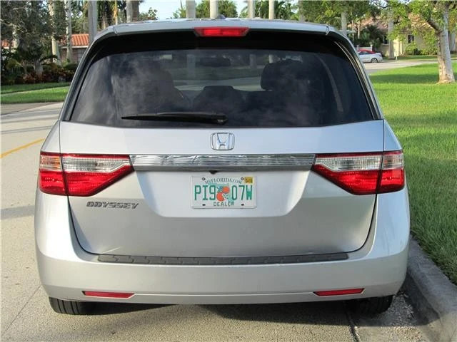 2011 Honda Odyssey - Image 4 of 12