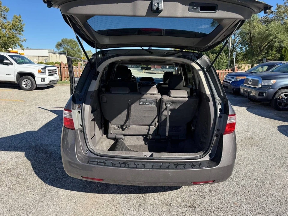 2011 Honda Odyssey - Image 8 of 21