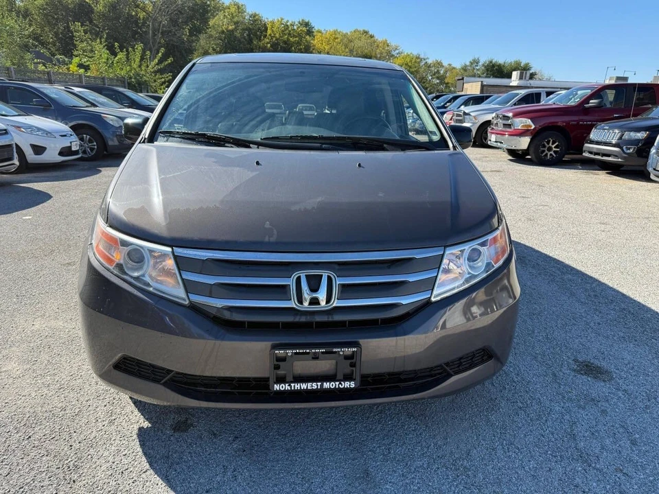 2011 Honda Odyssey - Image 13 of 21