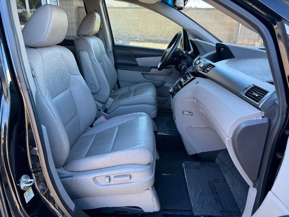 2011 Honda Odyssey - Image 6 of 15