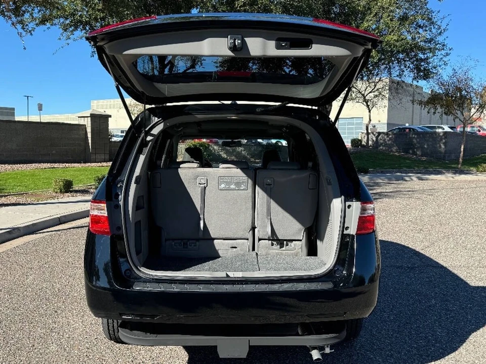 2011 Honda Odyssey - Image 15 of 15