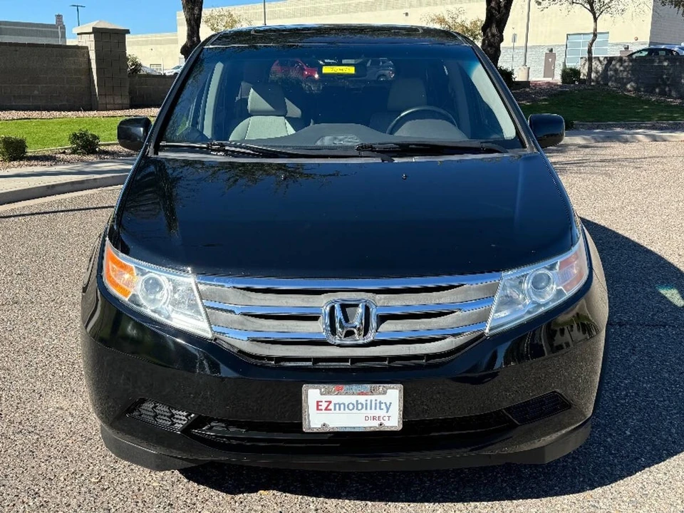 2011 Honda Odyssey - Image 10 of 15
