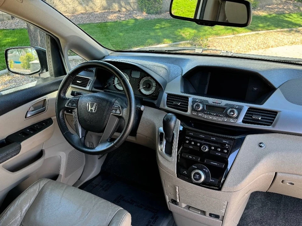 2011 Honda Odyssey - Image 4 of 15