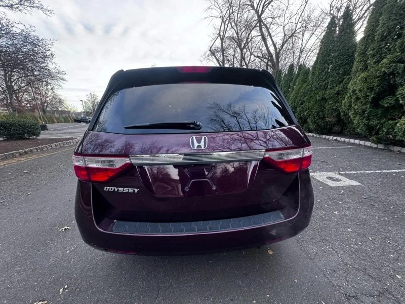 2011 Honda Odyssey - Image 6 of 12