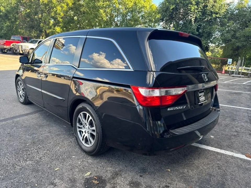 2011 Honda Odyssey - Image 4 of 12