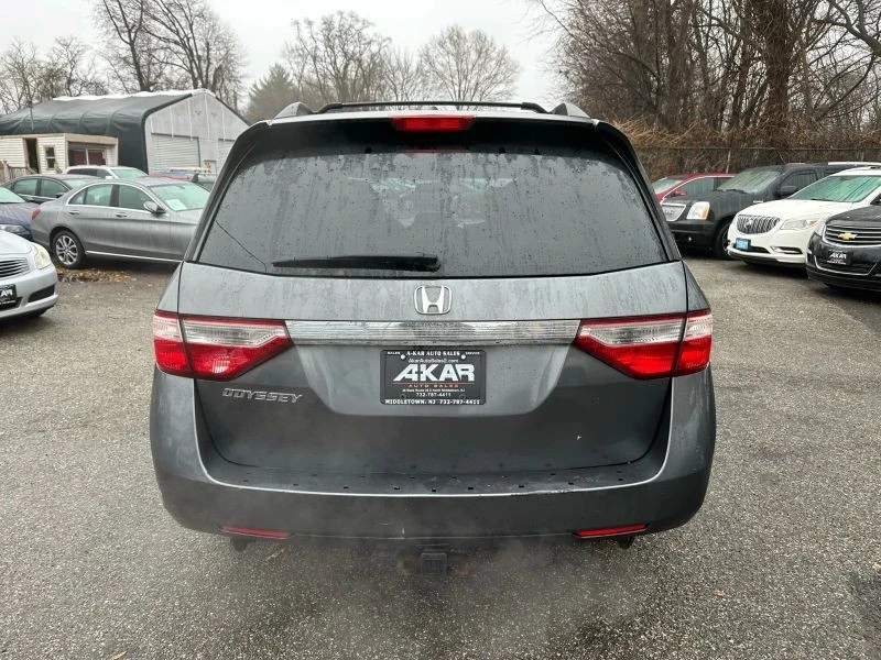 2011 Honda Odyssey - Image 6 of 12