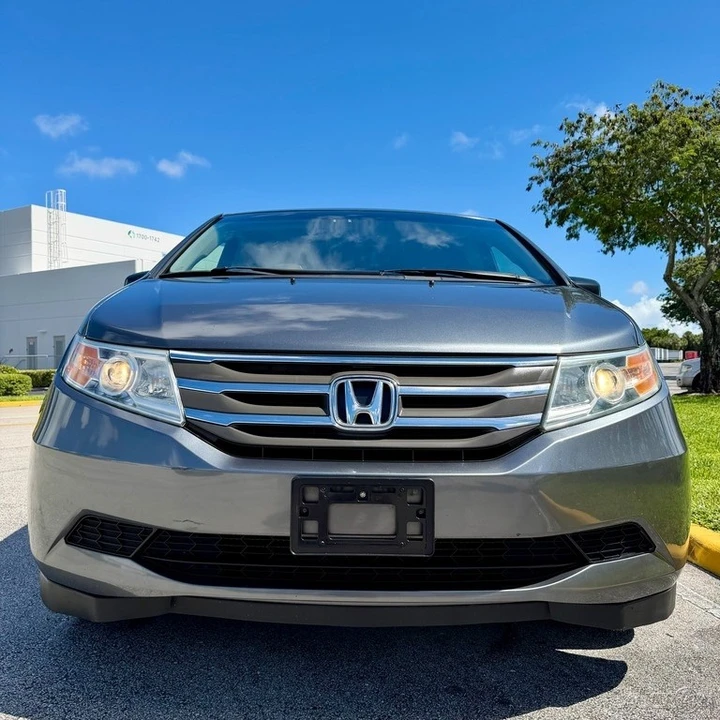 2011 Honda Odyssey - Image 20 of 21
