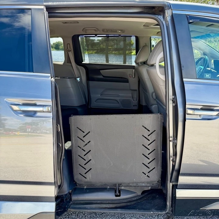 2011 Honda Odyssey - Image 21 of 21