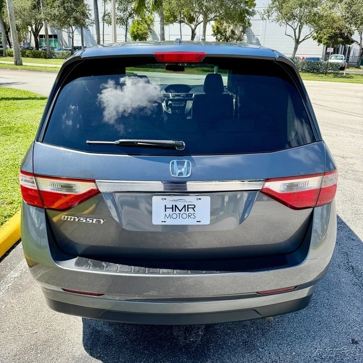 2011 Honda Odyssey - Image 12 of 21