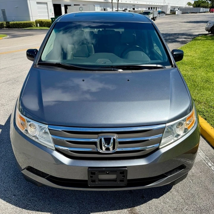 2011 Honda Odyssey - Image 19 of 21