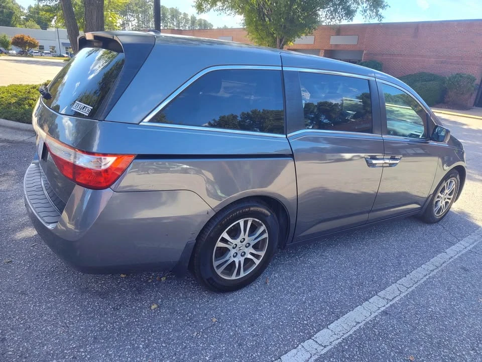 2011 Honda Odyssey - Image 5 of 20