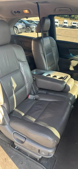 2011 Honda Odyssey - Image 8 of 16