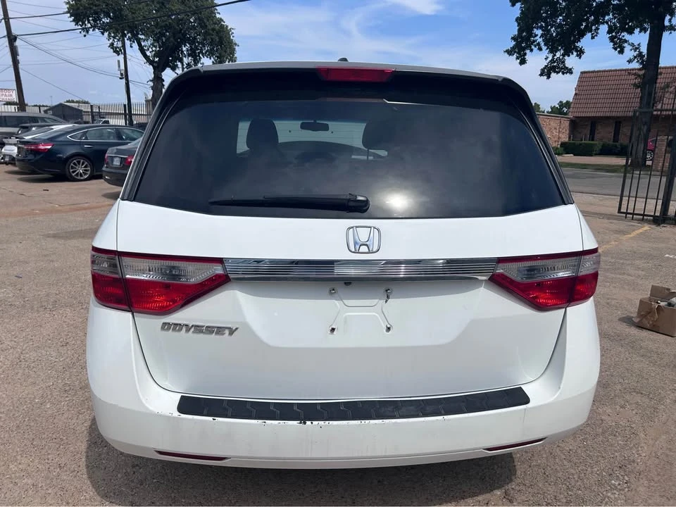 2011 Honda Odyssey - Image 4 of 16