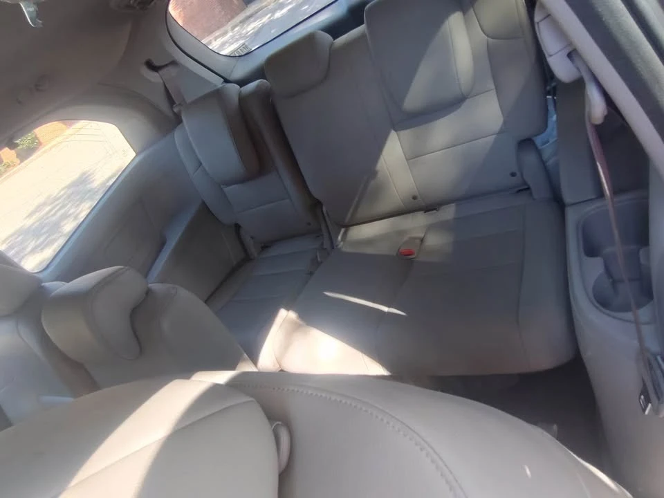 2011 Honda Odyssey - Image 8 of 20