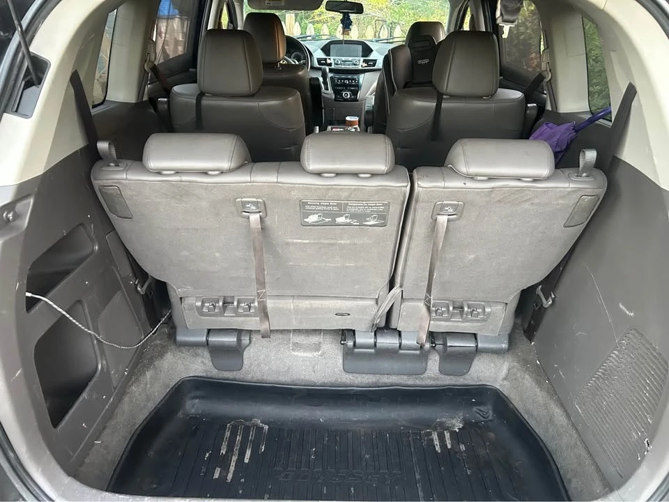 2011 Honda Odyssey - Image 12 of 14