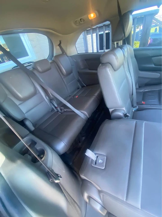 2011 Honda Odyssey - Image 7 of 7