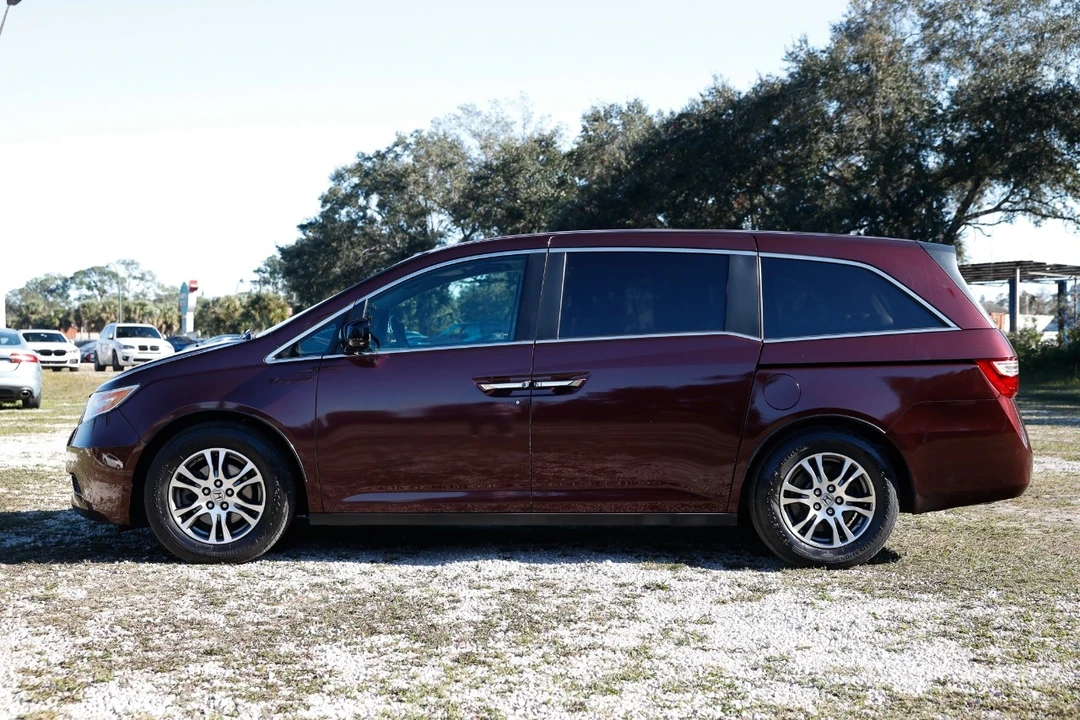 2011 Honda Odyssey - Image 3 of 12