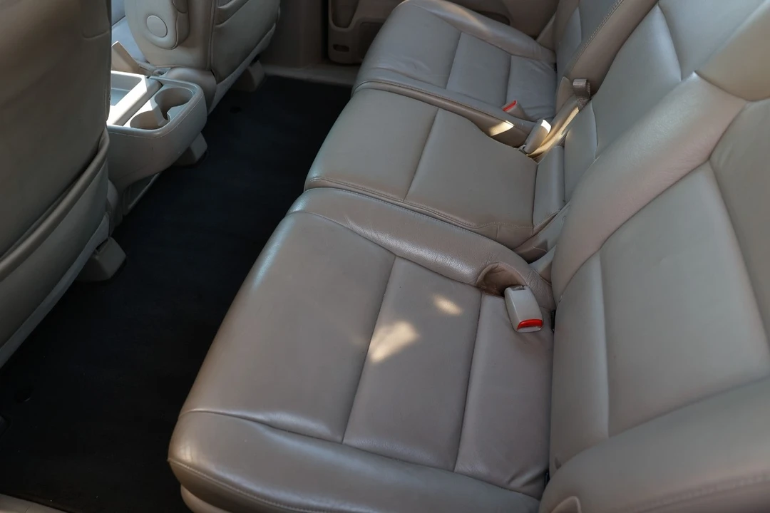 2011 Honda Odyssey - Image 10 of 12