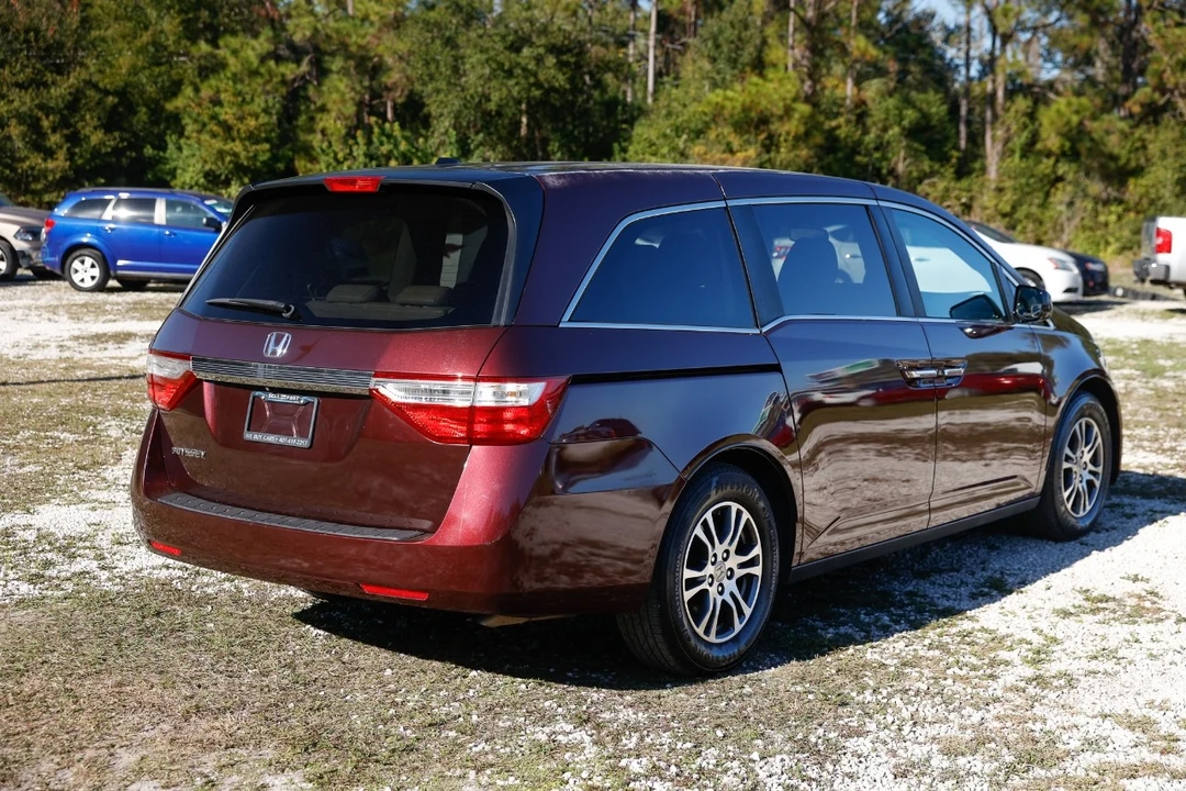 2011 Honda Odyssey - Image 11 of 12