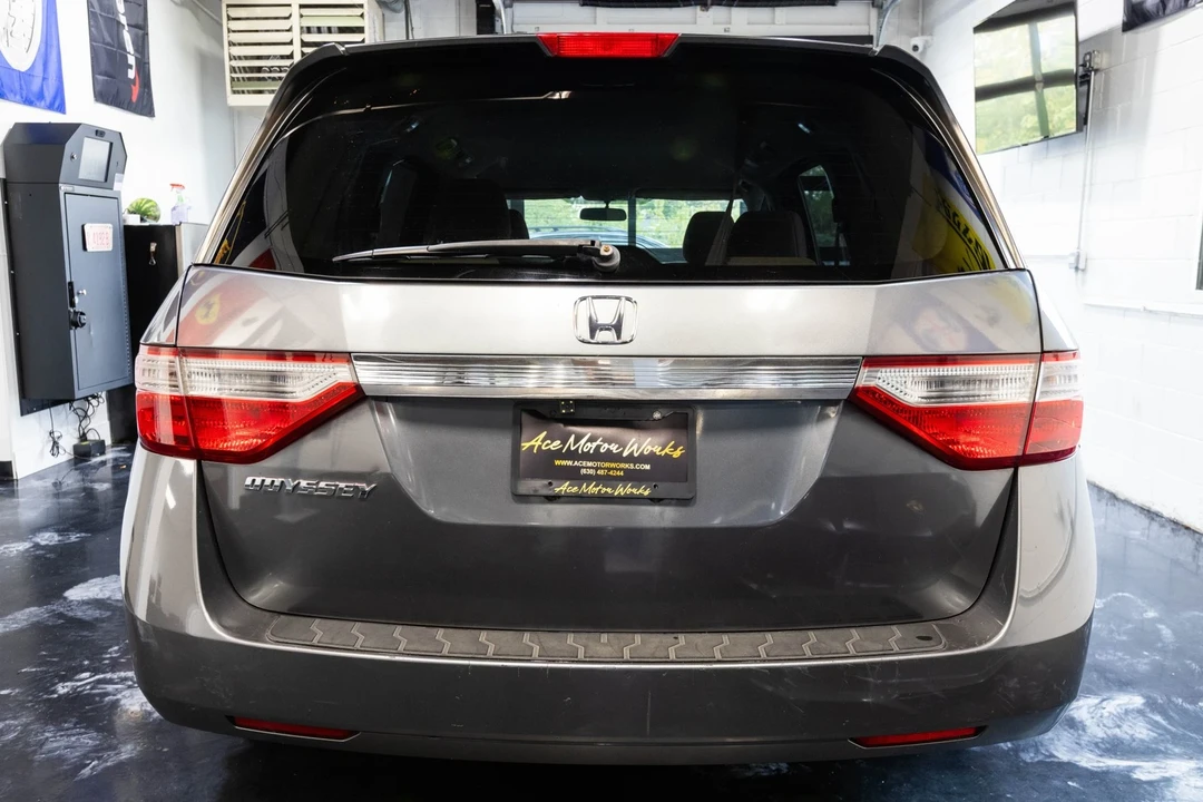 2011 Honda Odyssey - Image 9 of 12