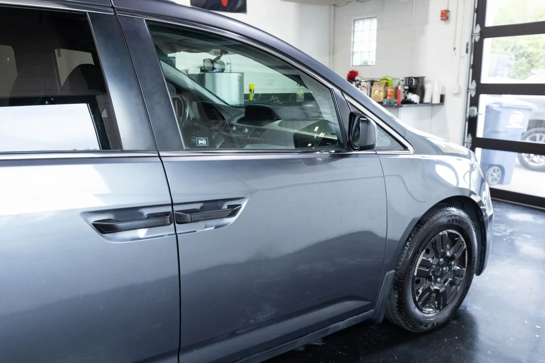 2011 Honda Odyssey - Image 13 of 21